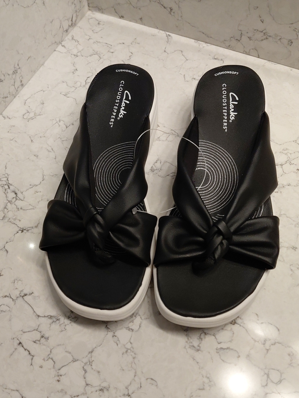 NEW Womens Clarks Cloudsteppers Drift Ave sandals Black SIZE 7M